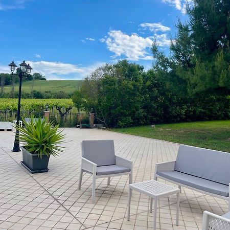 Vigneto - Italian Restaurant & B&B Villa Rosa Di Martinsicuro Esterno foto