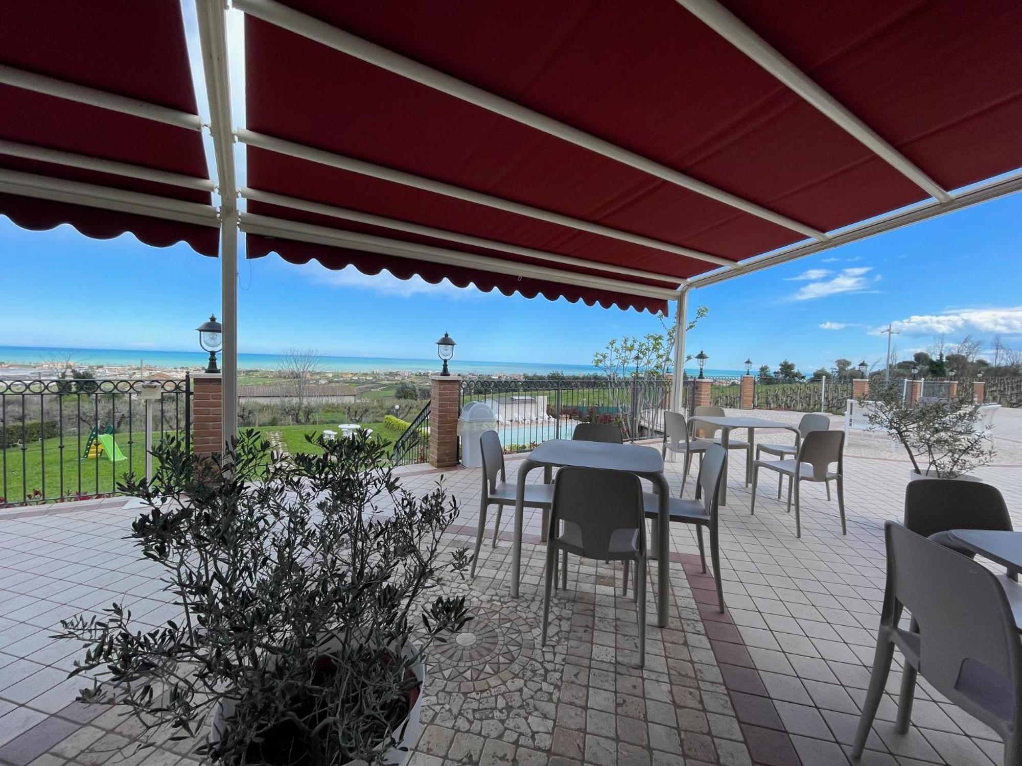 Vigneto - Italian Restaurant & B&B Villa Rosa Di Martinsicuro Esterno foto